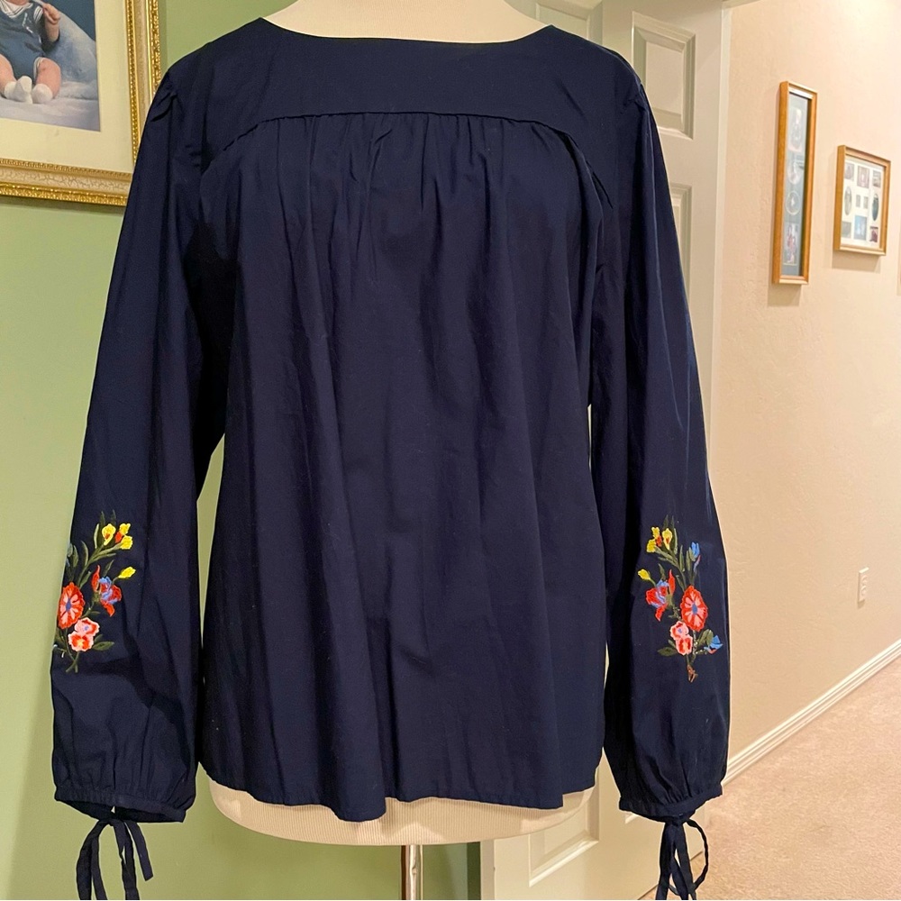 EUC Loft Embroidered-Sleeve Top Size XL